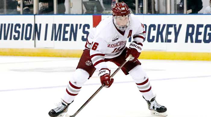 umass-cale-makar-hobey-baker.jpg